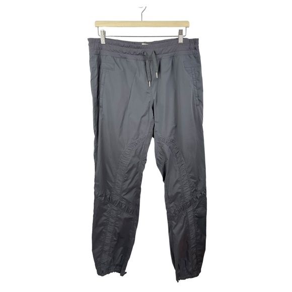 Lululemon Dance Studio Pant Dark Carbon w/ Ruched Stripes Size 10 - Picture 2 of 10